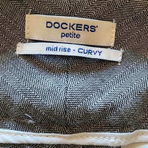 Dockers Mid rise Curvy Pants - Picture 5 of 8